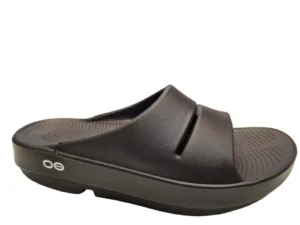 OOFOS OOFOS OOahh Unisex Slide Slippers Hielspoor Verlichting Sportslipper Extra Demping Zwart