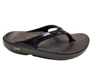 OOFOS OOFOS OOlala Black Dames Teenslippers Hielspoor Verlichting Sportslipper Extra Demping Zwart