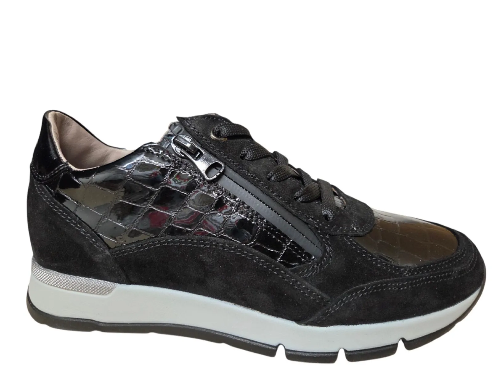 DL Sport DL Sport 7118 944 06 Velour Negro Sneakers Zwart Suede en Lak Dames