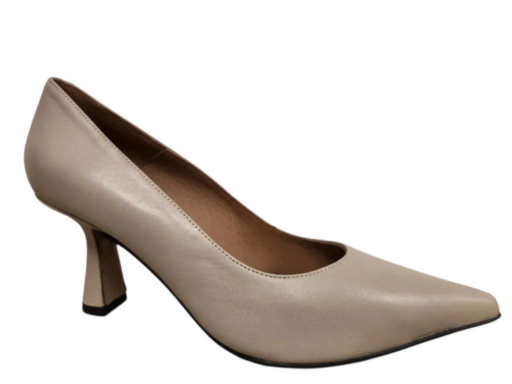 Angel Alarcon Angel Alarcon 26508 458F Volga Raw Pumps Creme Leer Dames